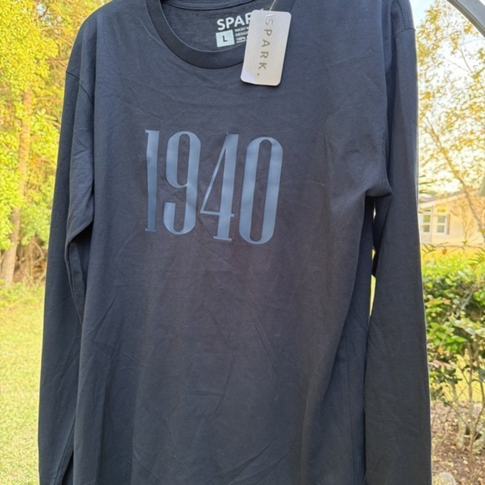 Spark  Long Sleeve Tee Shirt L ‎ Navy Blue NWT 37.00     733